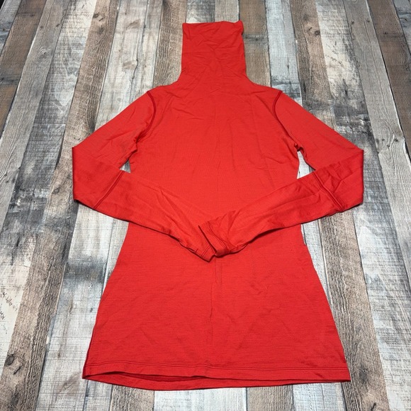lululemon athletica Sweaters - Lululemon Turtleneck Top Womens 6 Red Merino Wool Thumbhole Athletic Base Layer